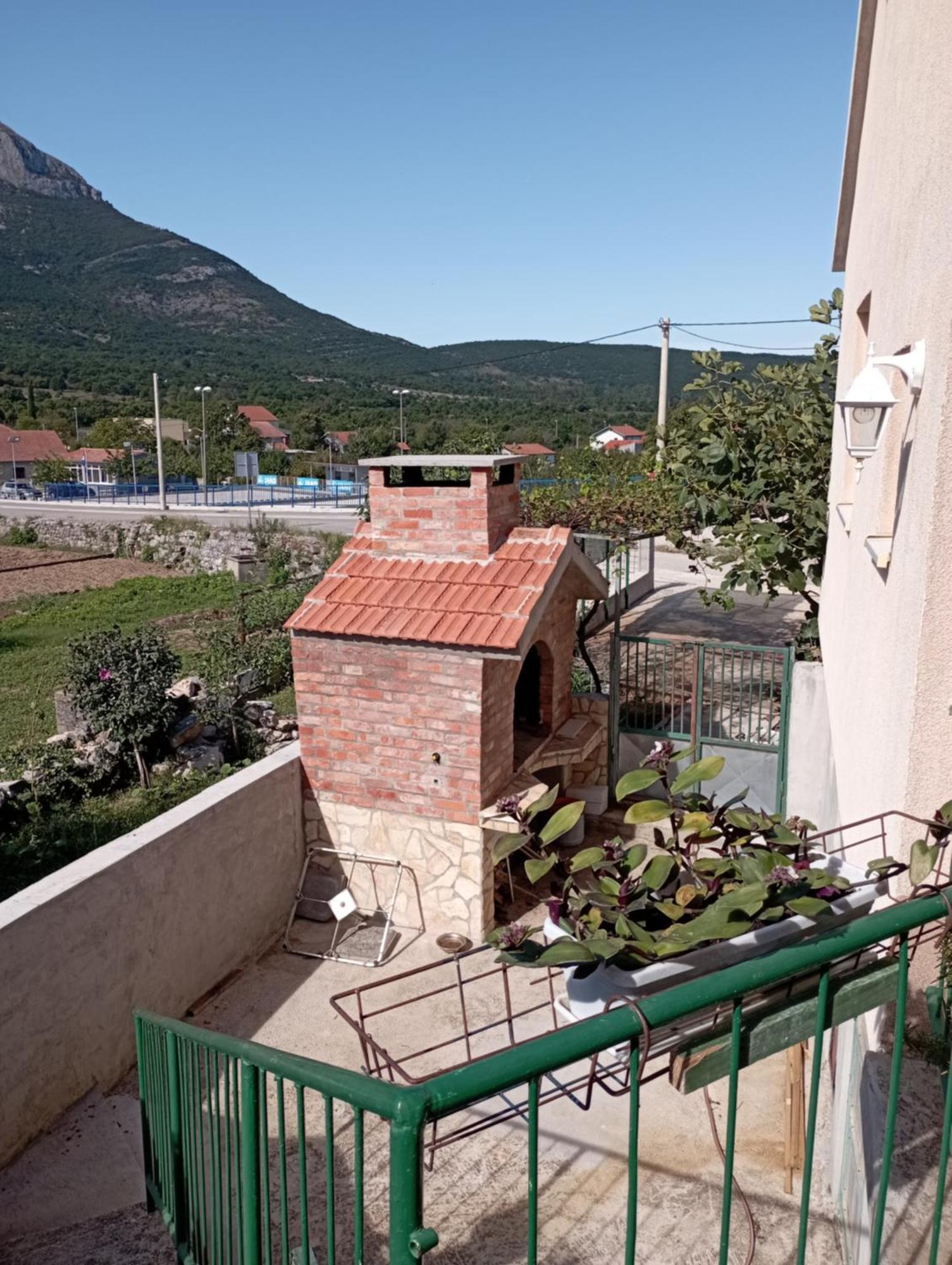 Luce Apartment Kijevo Bagian luar foto